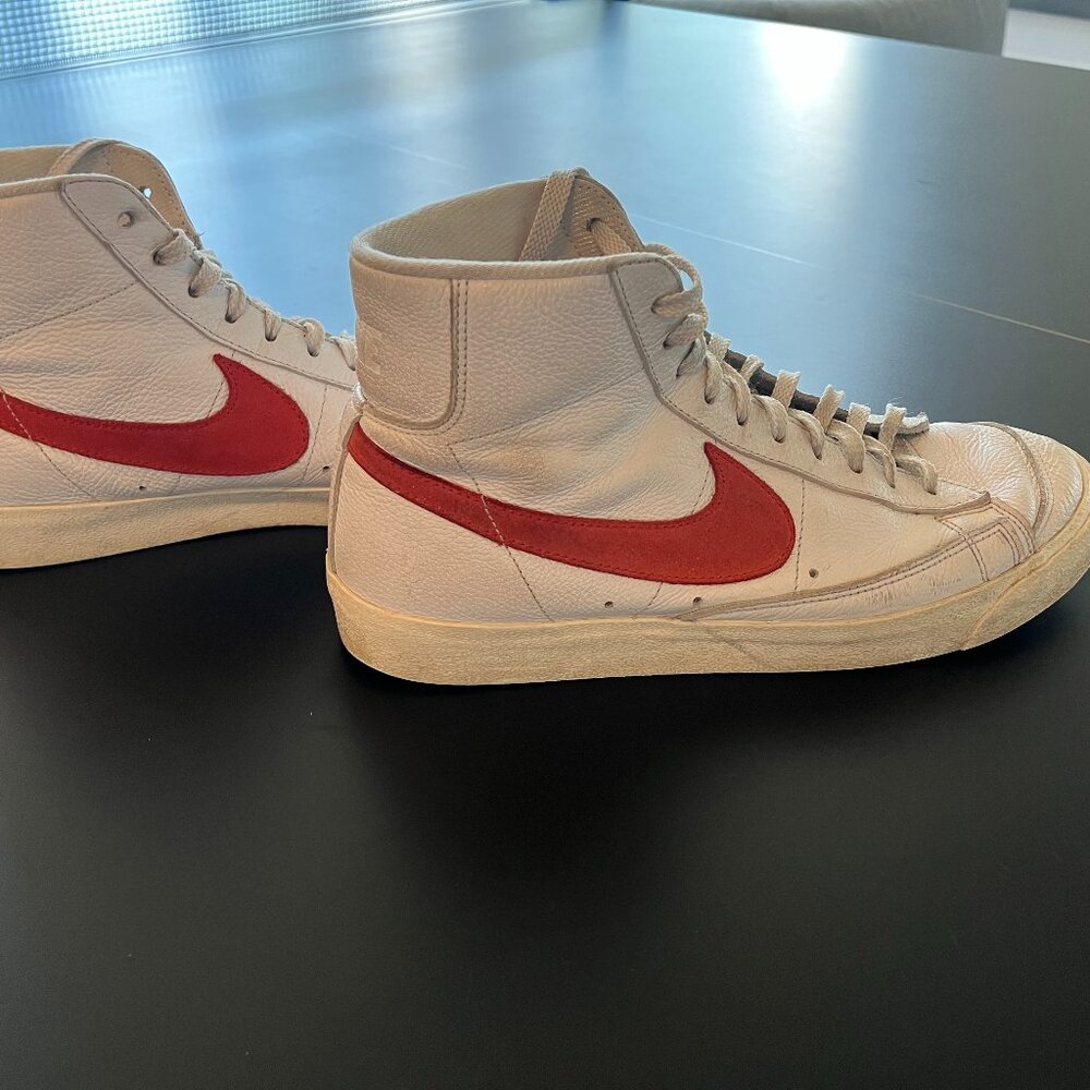 Mens Size 11 Nike White Leather Blazer High Tops- Not Worn for Sport!